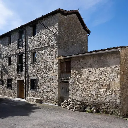 Casa De Piedra Feriehus *